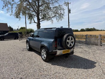 Used Land Rover Defender 2022 for sale - 79407295: Photo