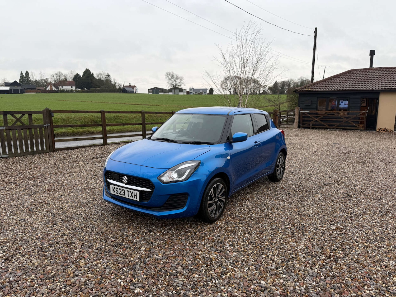 Used Suzuki Swift 2023 for sale - 77288495: Photo 2