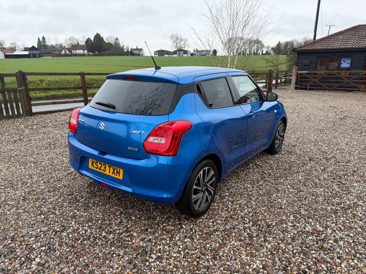 Used Suzuki Swift 2023 for sale - 77288495: Photo 4