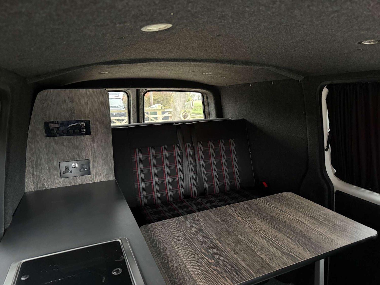 Used Volkswagen Transporter 2012 for sale - 77372547: Photo 18