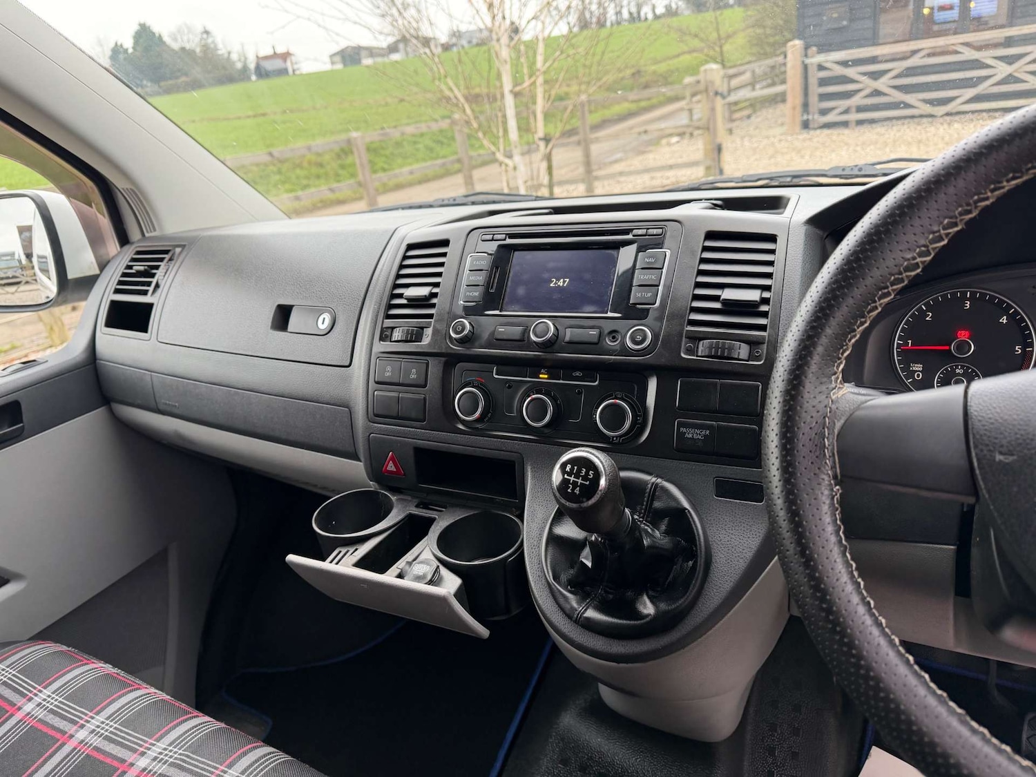 Used Volkswagen Transporter 2012 for sale - 77372547: Photo 24