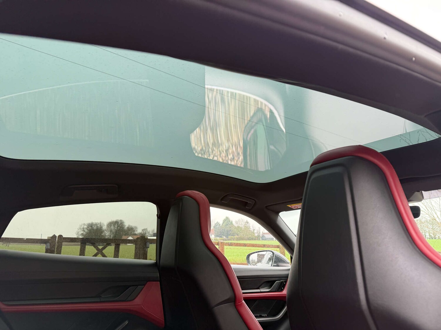 Used Porsche Taycan 2020 for sale - 77469855: Photo 18