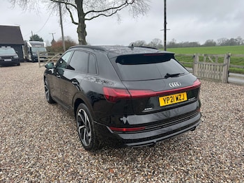 Used Audi e-tron 2021 for sale - 77022586: Photo