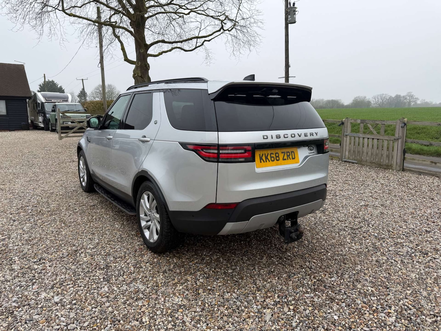 Used Land Rover Discovery 2019 for sale - 77798383: Photo 3