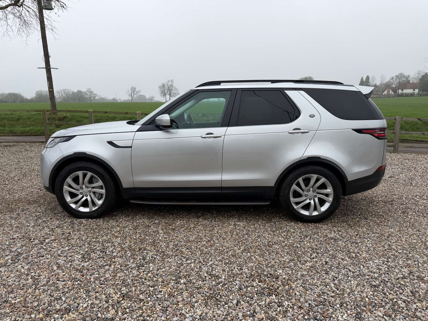 Used Land Rover Discovery 2019 for sale - 77798383: Photo 5