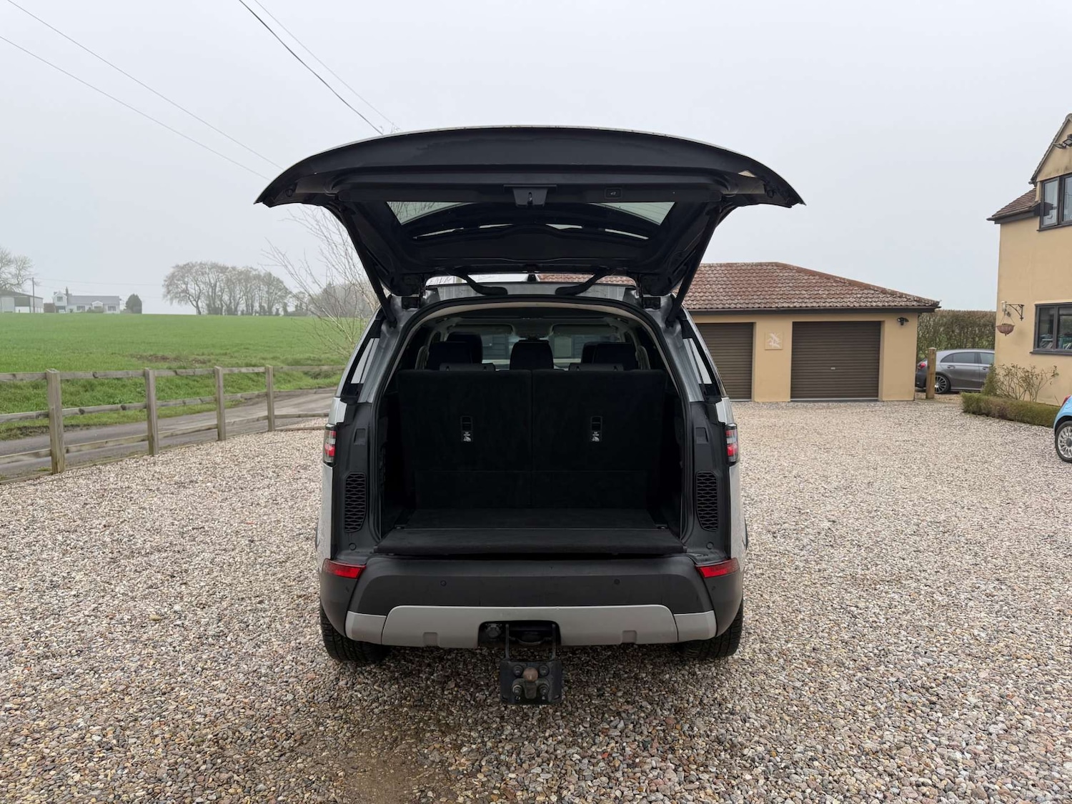 Used Land Rover Discovery 2019 for sale - 77798383: Photo 9