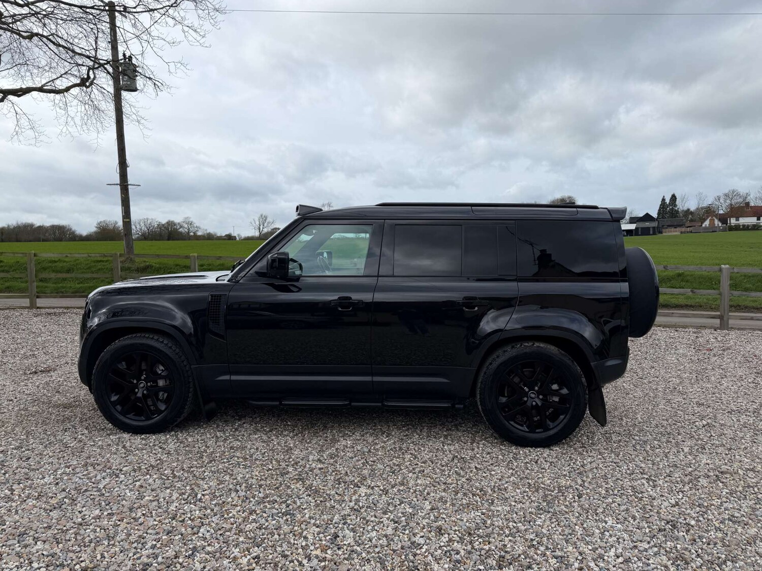 Used Land Rover Defender 2022 for sale - 78068273: Photo 5