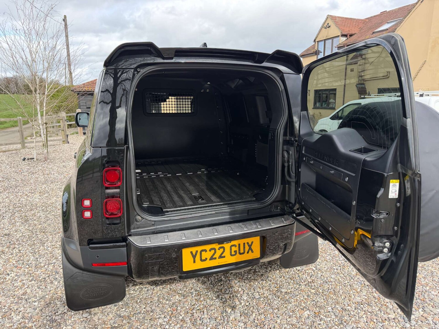 Used Land Rover Defender 2022 for sale - 78068273: Photo 9