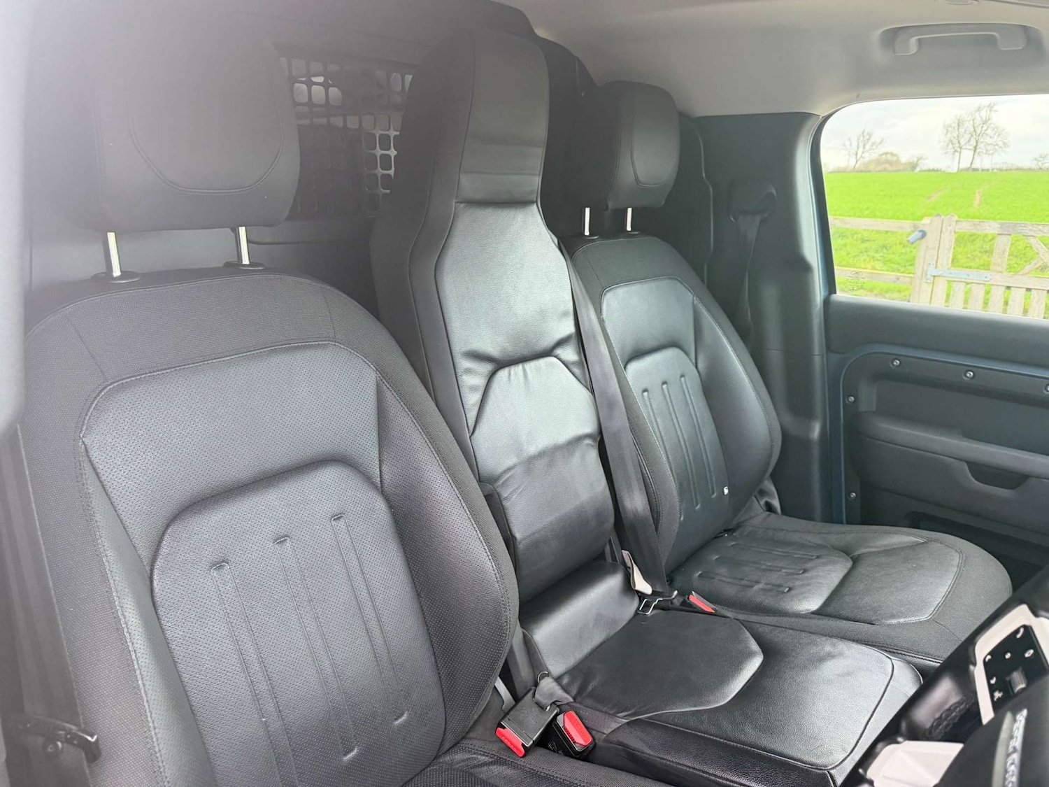 Used Land Rover Defender 2021 for sale - 77805536: Photo 16