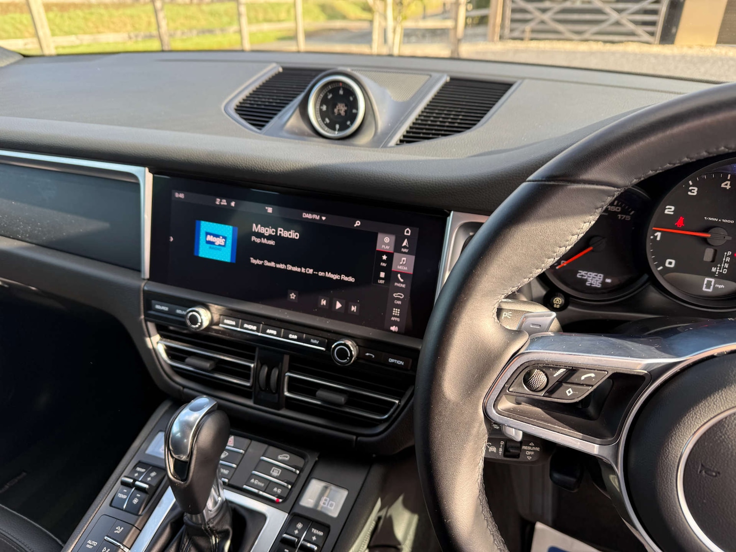 Used Porsche Macan 2019 for sale - 76170878: Photo 21