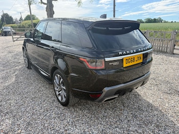 Used Land Rover Range Rover Sport 2018 for sale - 78749868: Photo