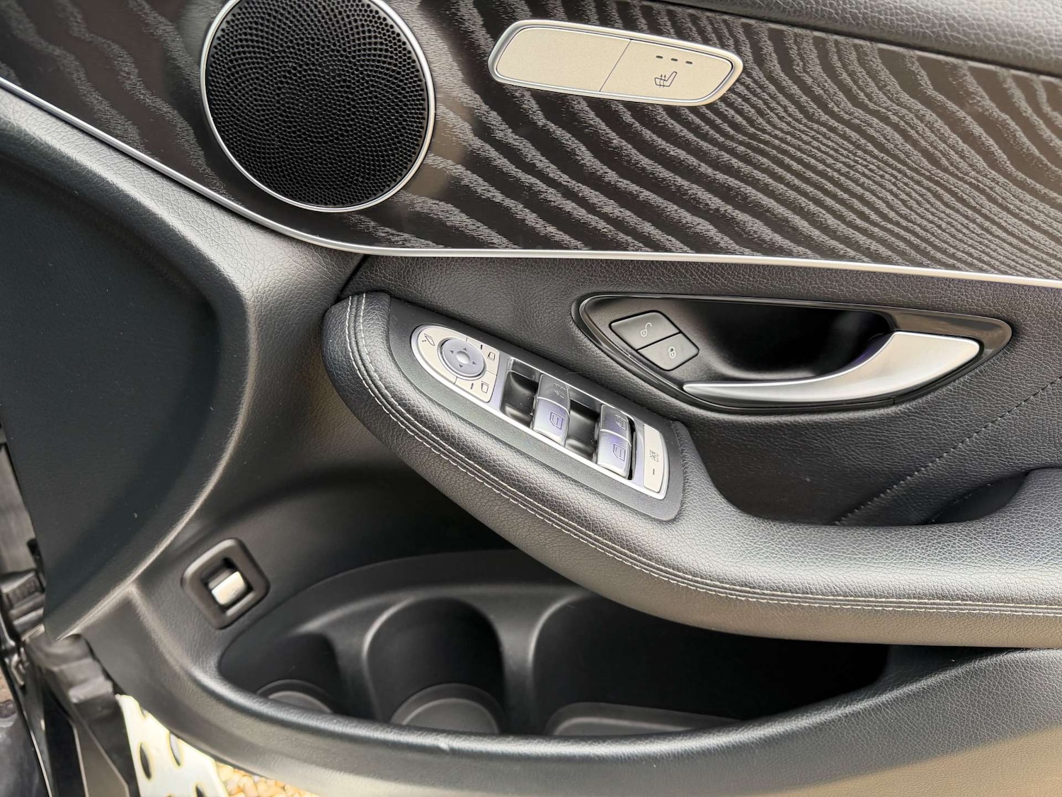 Used Mercedes-Benz GLC 2019 for sale - 77137412: Photo 22