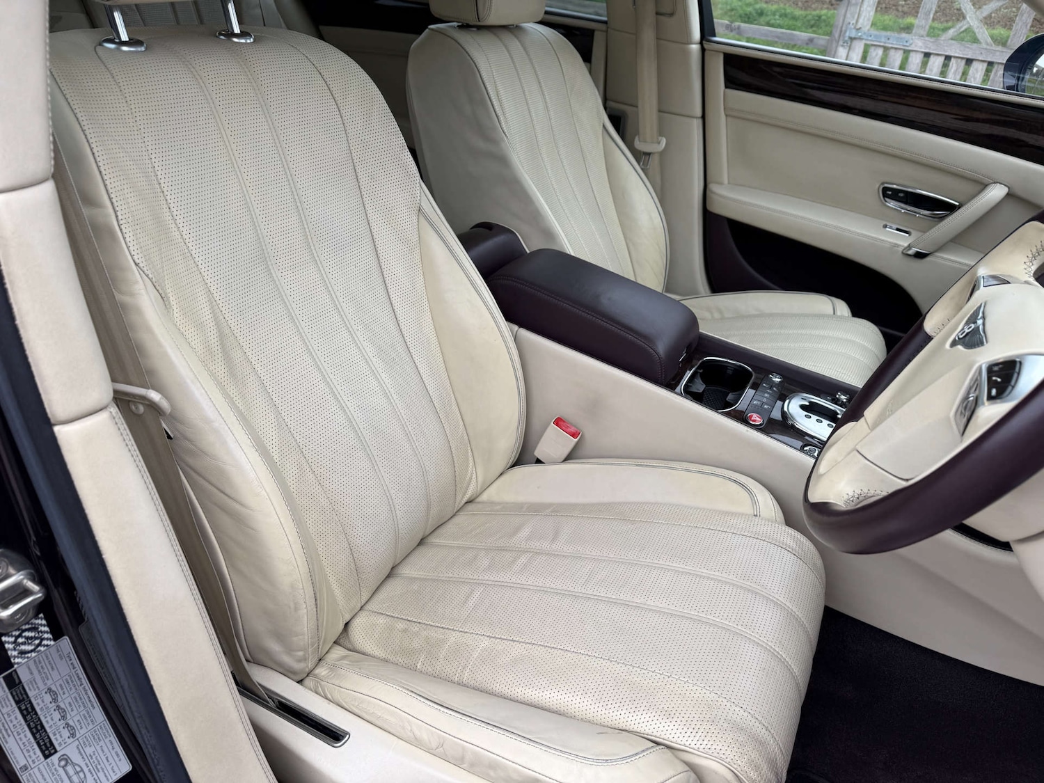 Used Bentley Flying Spur 2015 for sale - 76249432: Photo 22