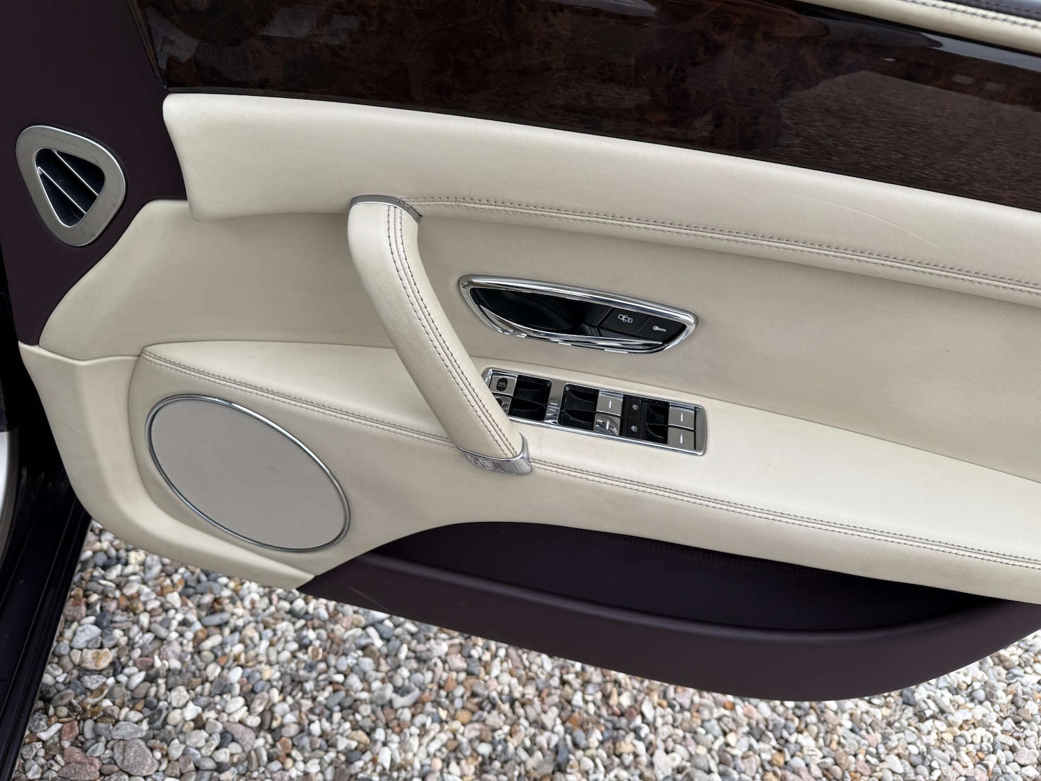 Used Bentley Flying Spur 2015 for sale - 76249432: Photo 24