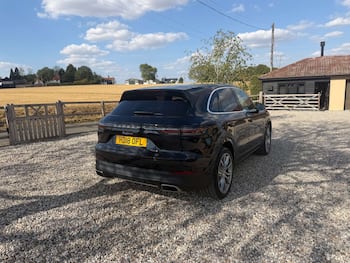 Used Porsche Cayenne 2018 for sale - 79612796: Photo