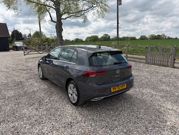 Used Volkswagen Golf 2020 for sale - 78475088: Photo