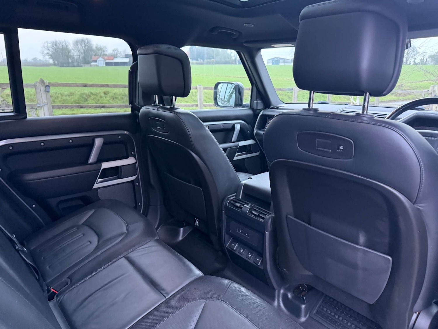 Used Land Rover Defender 2020 for sale - 77408954: Photo 19