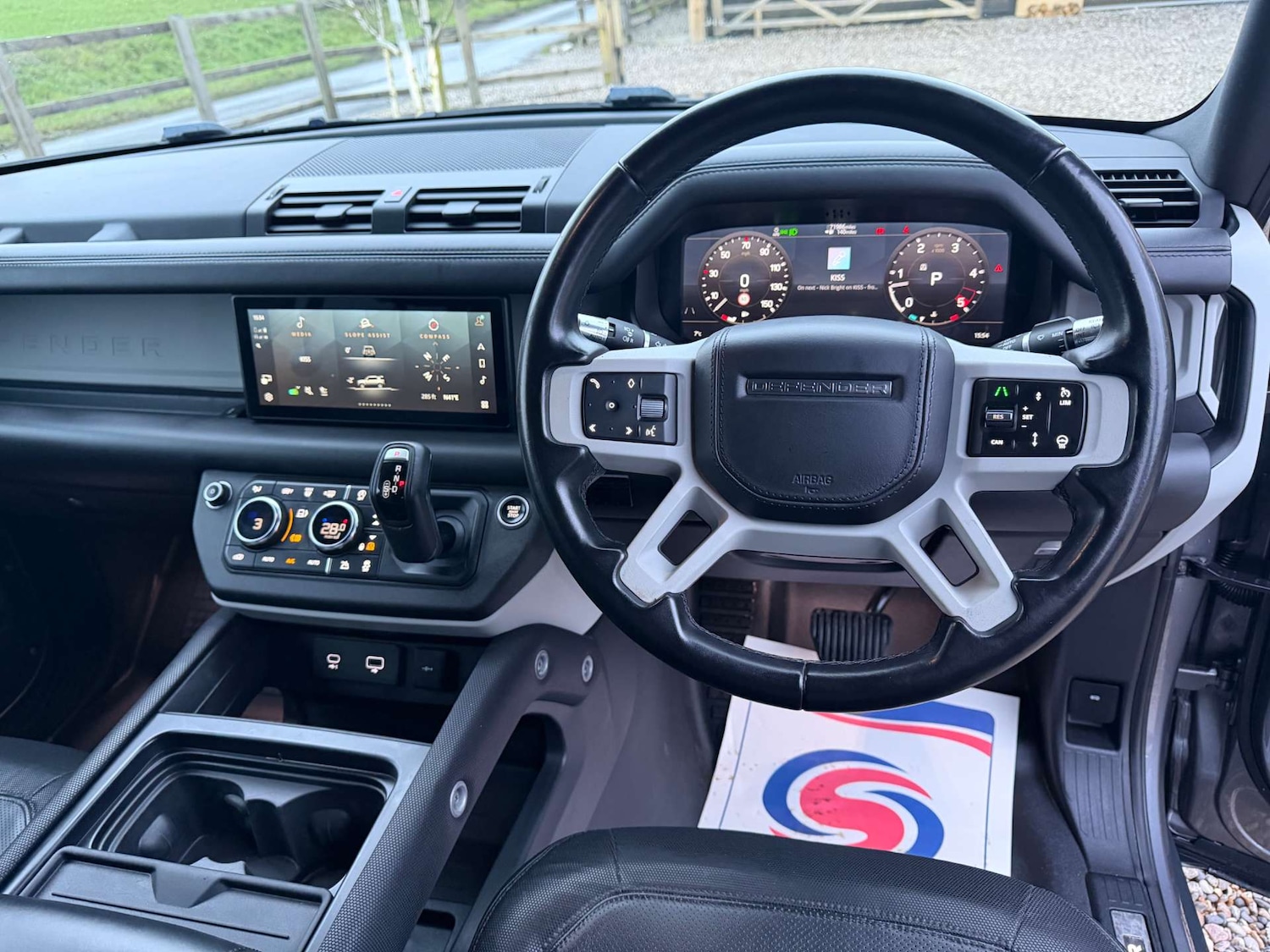 Used Land Rover Defender 2020 for sale - 77408954: Photo 23