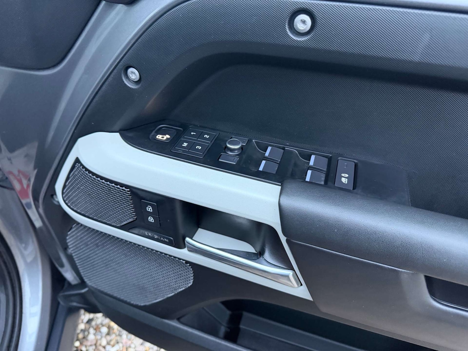 Used Land Rover Defender 2020 for sale - 77408954: Photo 26