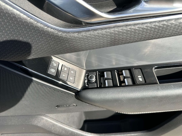 Used Land Rover Range Rover Velar 2018 for sale - 76223022: Photo 20