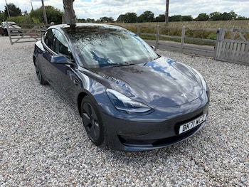 Used Tesla Model 3 2021 for sale - 75585890: Photo