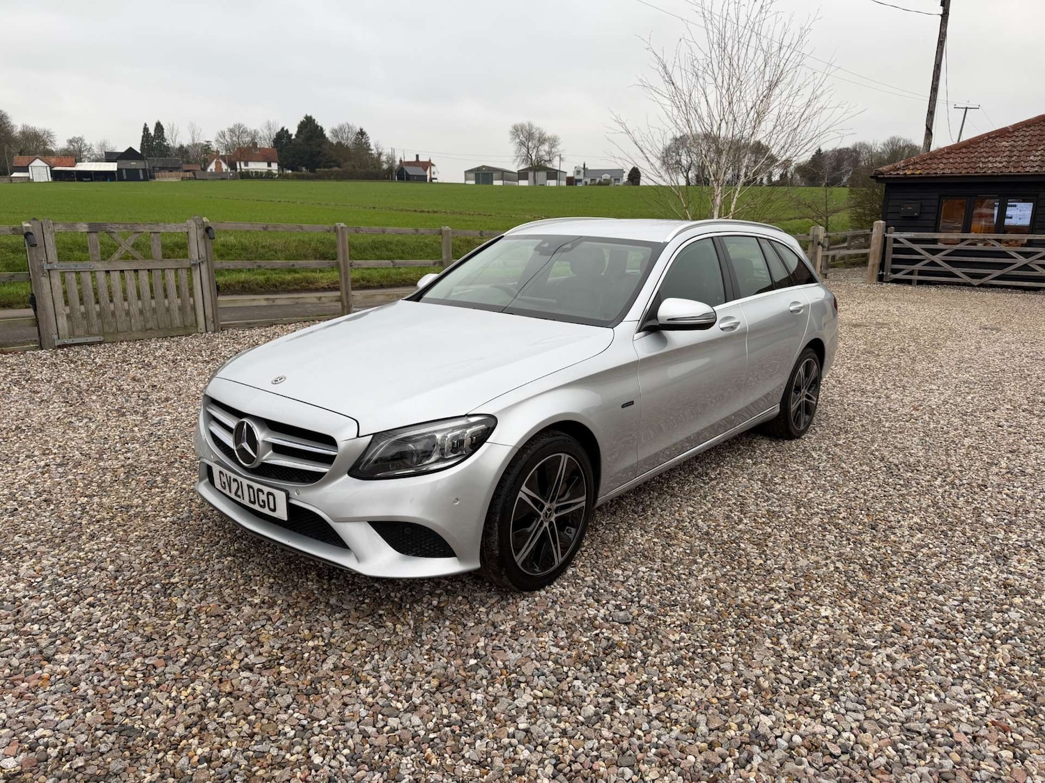 Used Mercedes-Benz C Class 2021 for sale - 77891366: Photo 2