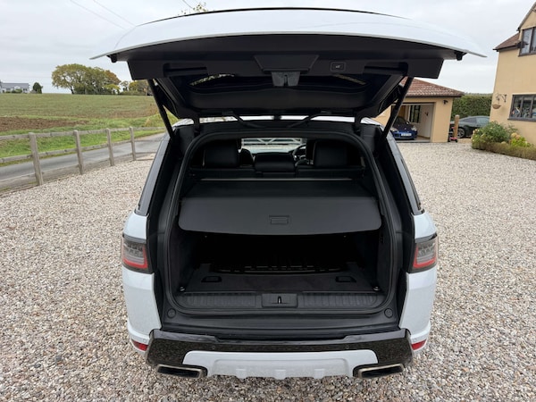 Used Land Rover Range Rover Sport 2018 for sale - 76235439: Photo 16