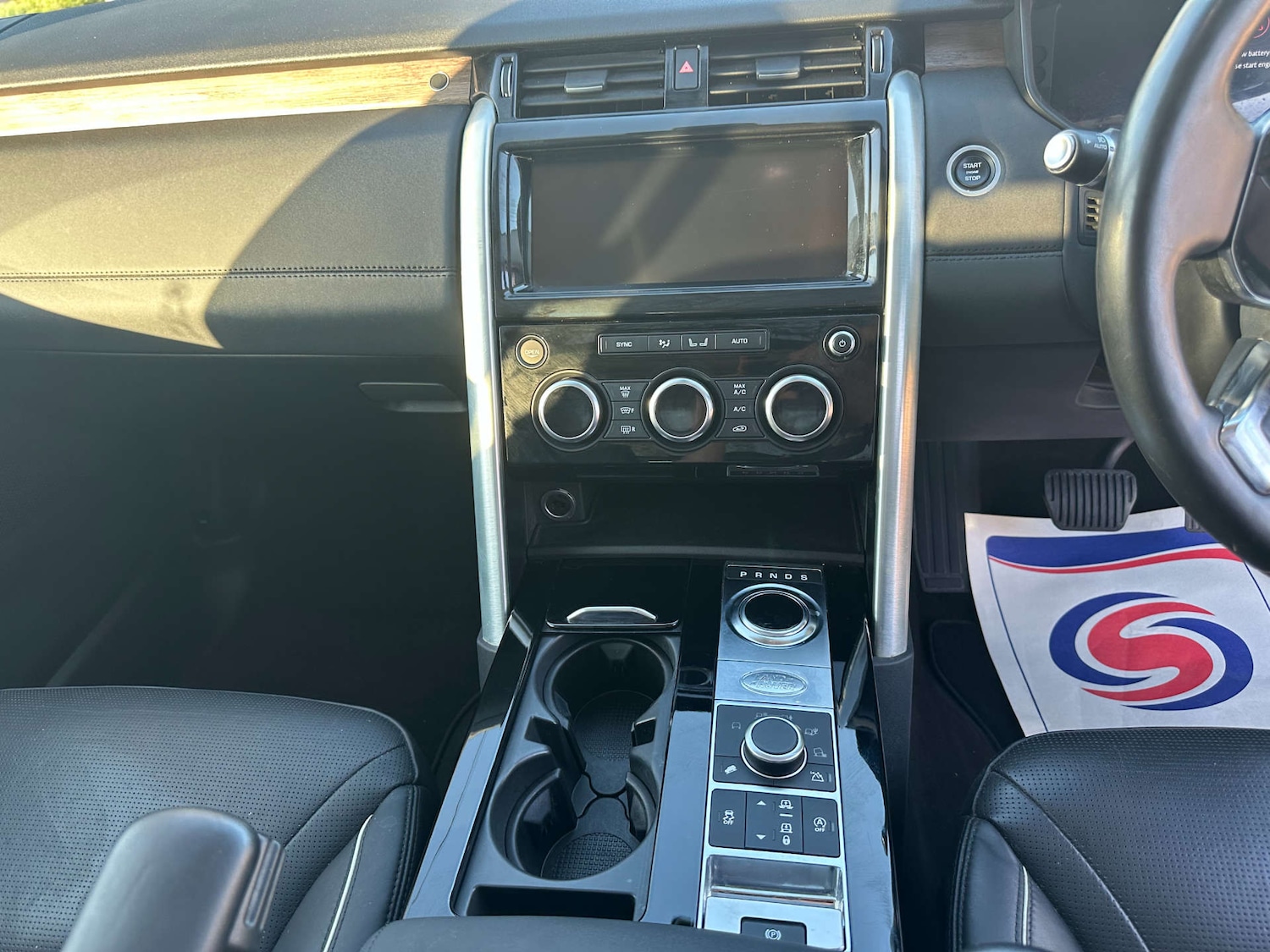 Used Land Rover Discovery 2019 for sale - 76011880: Photo 22