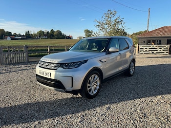 Used Land Rover Discovery 2019 for sale - 76011880: Photo 2