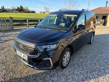 Used Ford Tourneo Connect 2023 for sale - 77981118: Photo