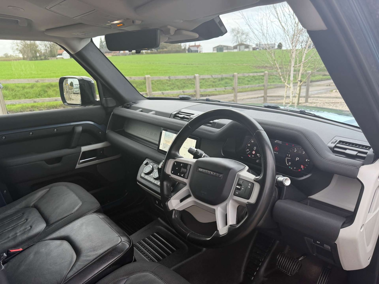 Used Land Rover Defender 2021 for sale - 77708956: Photo 17