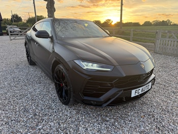 Used Lamborghini Urus 2022 for sale - 76277947: Photo