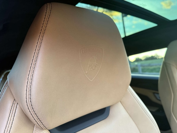 Used Lamborghini Urus 2022 for sale - 76277947: Photo 30