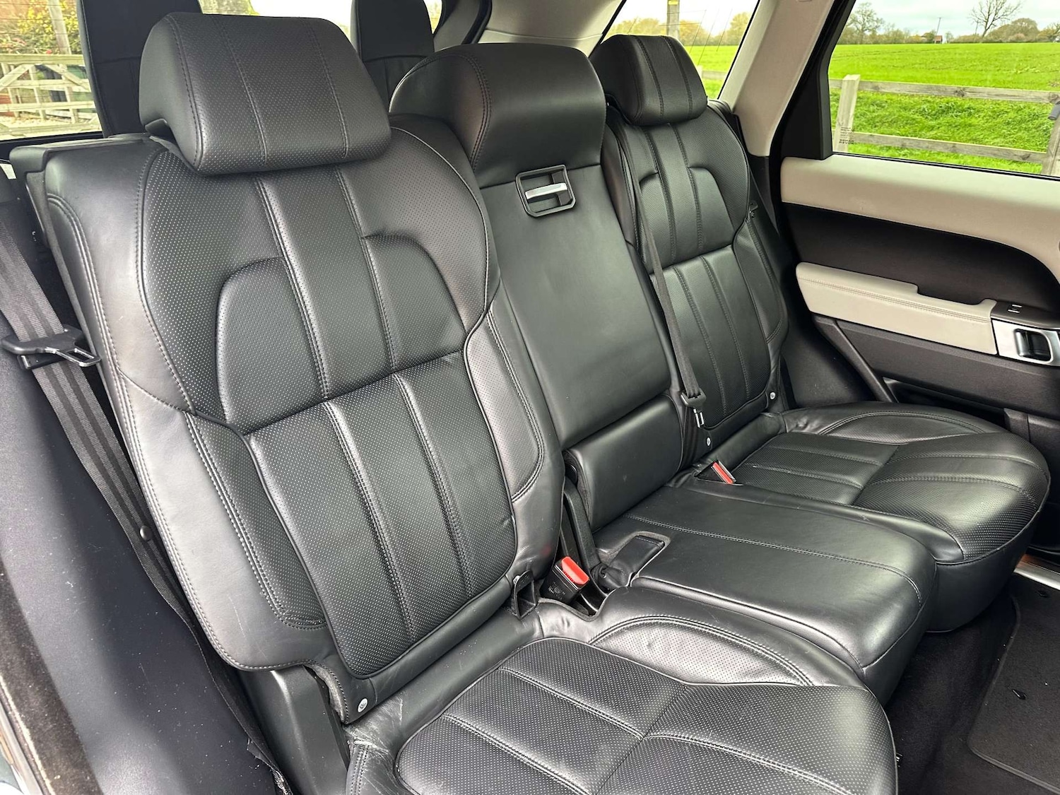 Used Land Rover Range Rover Sport 2015 for sale - 76720444: Photo 15