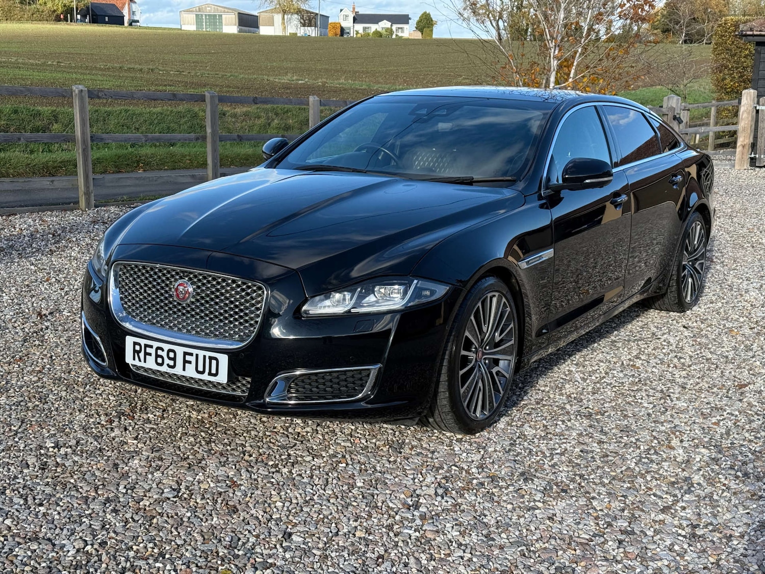 Used Jaguar XJ 2020 for sale - 76437890: Photo 2
