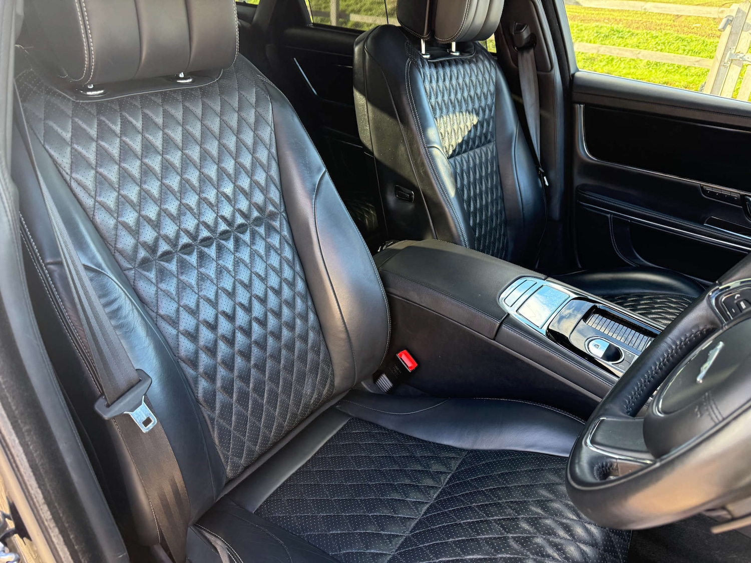 Used Jaguar XJ 2020 for sale - 76437890: Photo 23