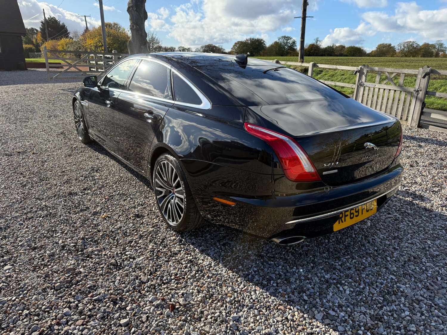 Used Jaguar XJ 2020 for sale - 76437890: Photo 3