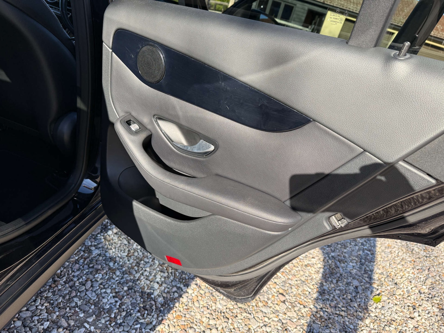 Used Mercedes-Benz GLC 2018 for sale - 76070569: Photo 15