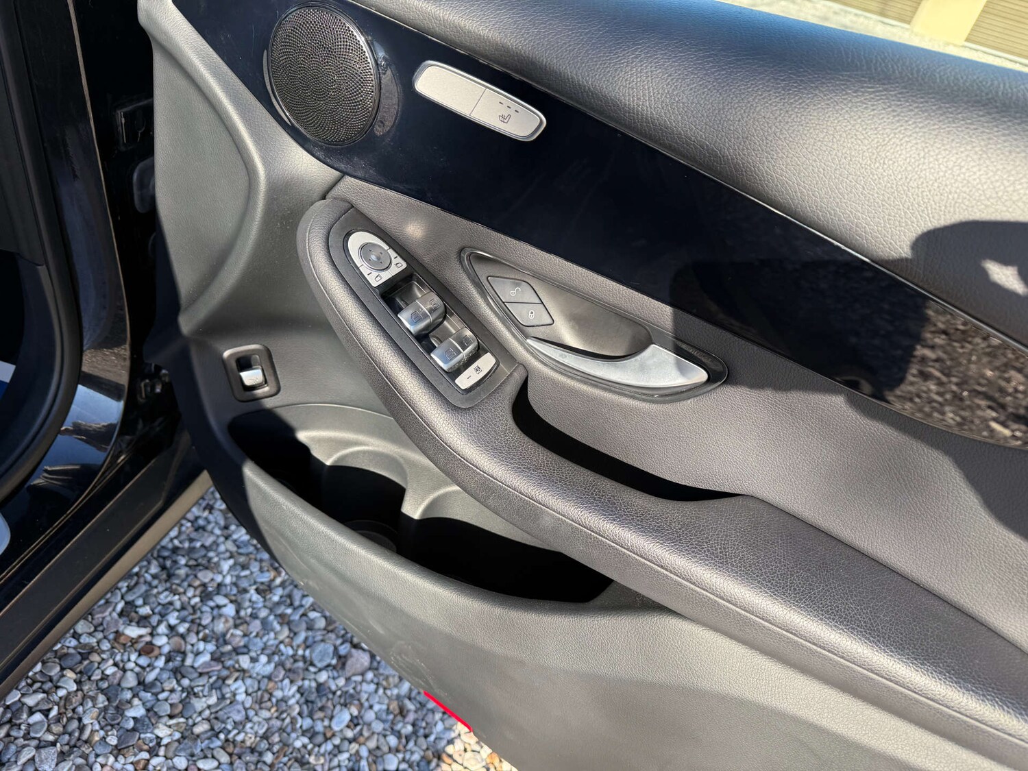 Used Mercedes-Benz GLC 2018 for sale - 76070569: Photo 18