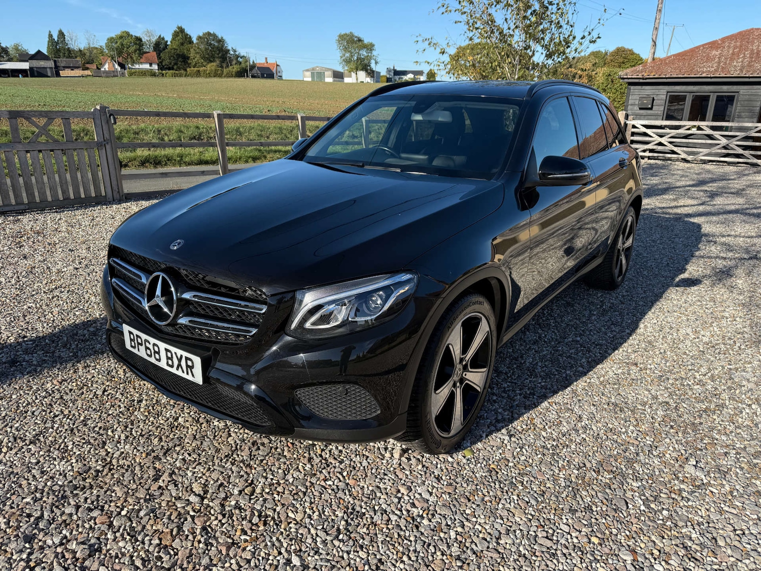 Used Mercedes-Benz GLC 2018 for sale - 76070569: Photo 2