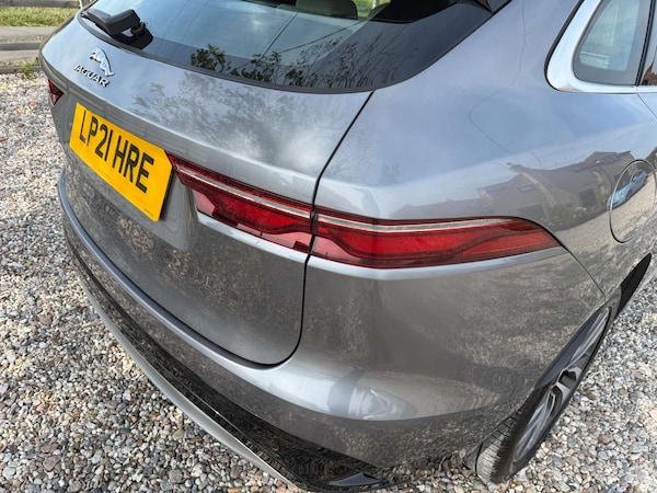 Used Jaguar F-Pace 2021 for sale - 76274229: Photo 9