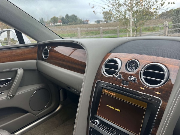 Used Bentley Flying Spur 2015 for sale - 76258028: Photo 24