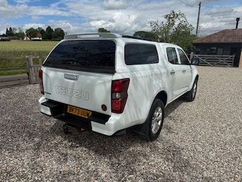 Used Isuzu D-Max 2023 for sale - 78964533: Photo
