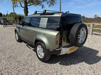 Used Land Rover Defender 2021 for sale - 75536782: Photo