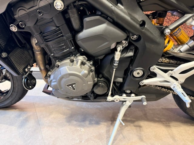 Used Triumph SPEED TRIPLE 1200 RR 2022 for sale - 78841364: Photo 12