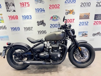 Used Triumph BONNEVILLE BOBBER BLACK 2020 for sale - bike-78145921: Photo