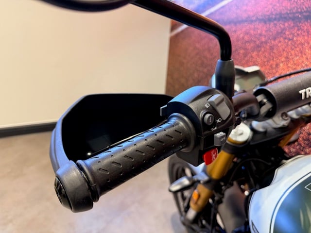 Triumph SCRAMBLER 400 X