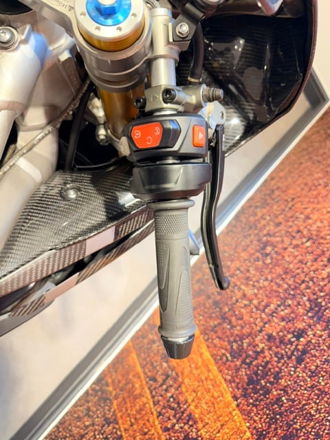 Used Triumph DAYTONA MOTO2 765 2020 for sale - 78782225: Photo 11