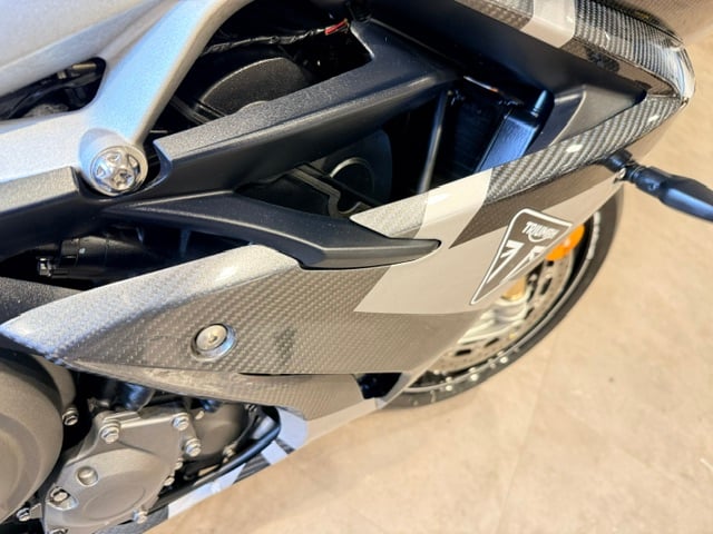 Used Triumph DAYTONA MOTO2 765 2020 for sale - 78782225: Photo 15