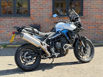 Used Triumph TIGER 900 ALPINE EDITION 2026 for sale - bike-79644499: Photo